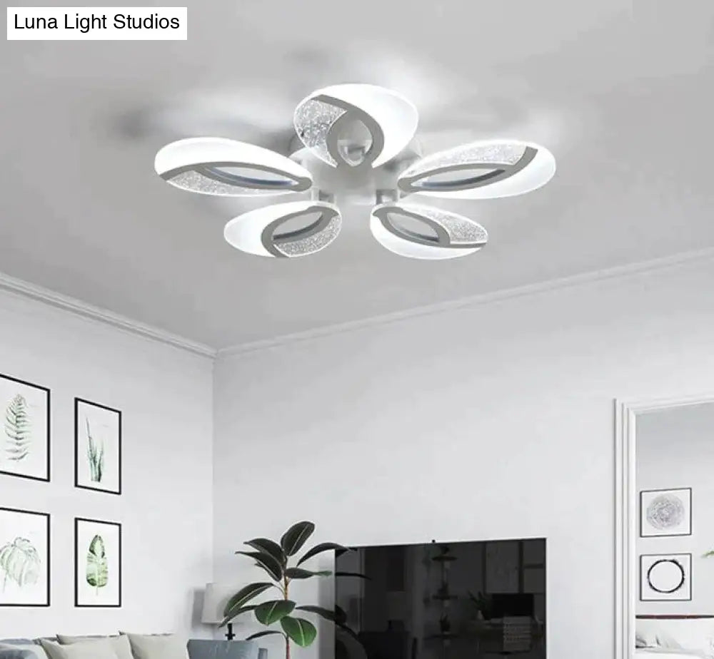 Creative Acrylic New Living Room Led Ceiling Three-Color Light / 5 Heads 62Cm*8Cm