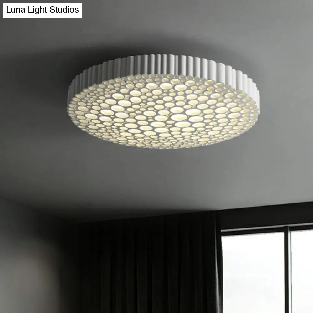 Creative Bedroom Shine: Simple Led Metal Circle Flush Mount Ceiling Light Cream / 14