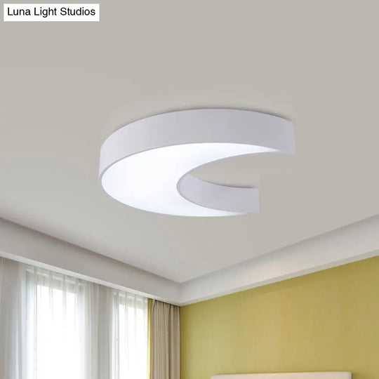 Crescent Moon Led Children Flush Mount Fixture In White/Yellow/Blue - Bedchamber Lighting