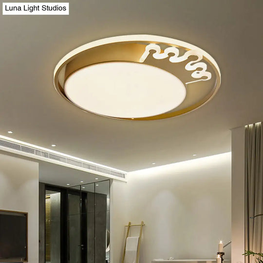Crown/V-Shaped Acrylic Ceiling Mount Led Golden Flushmount Light - Kids Style Living Room Gold /