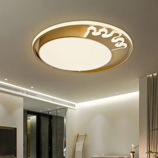 Crown/V - Shaped Acrylic Ceiling Mount Led Golden Flushmount Light - Kids Style Living Room Gold /