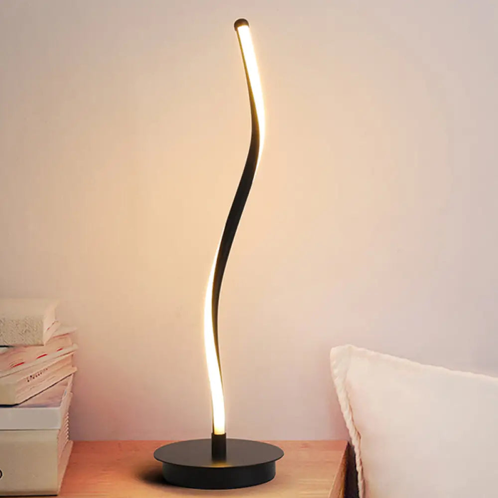 Dominique - Metal Ribbon-Like Night Light Simplicity Black/White Led Task Lighting With Round