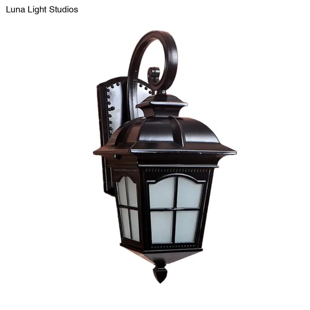 Farmhouse Black/Gold Aluminum Wall Mount Sconce - 1-Light Twisted Arm Outdoor Courtyard Lighting