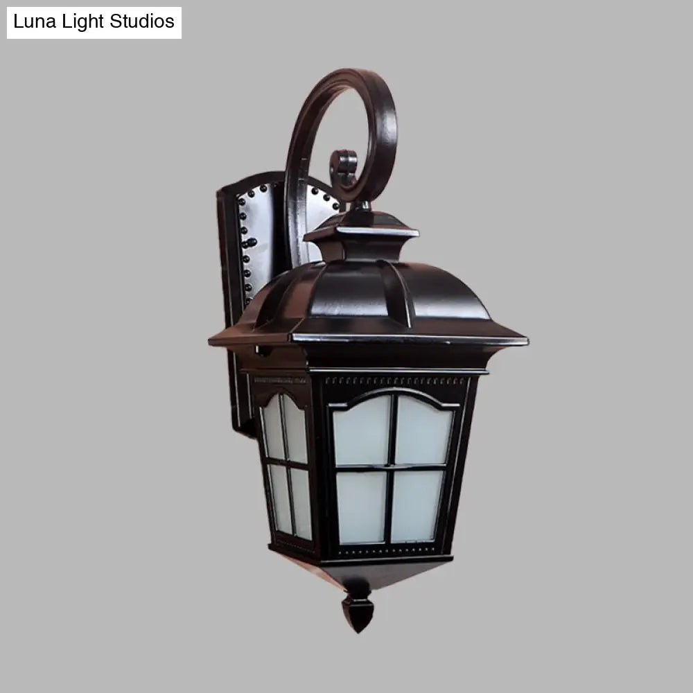 Farmhouse Black/Gold Aluminum Wall Mount Sconce - 1-Light Twisted Arm Outdoor Courtyard Lighting