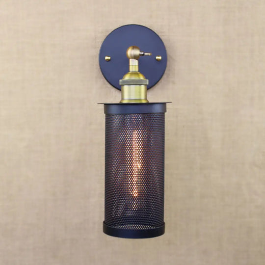 Farmhouse Mesh Metal Shade Wall Sconce In Black/Brass- 1 Light Corridor Lamp Brass