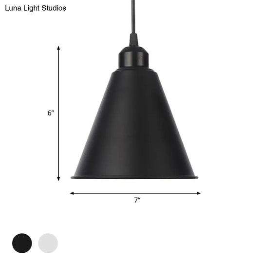 Farmhouse Black/White Pendant Light With Metal Shade