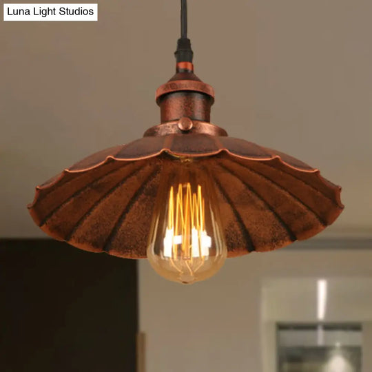Iron Farmhouse Style Hanging Ceiling Light With Scalloped Shade