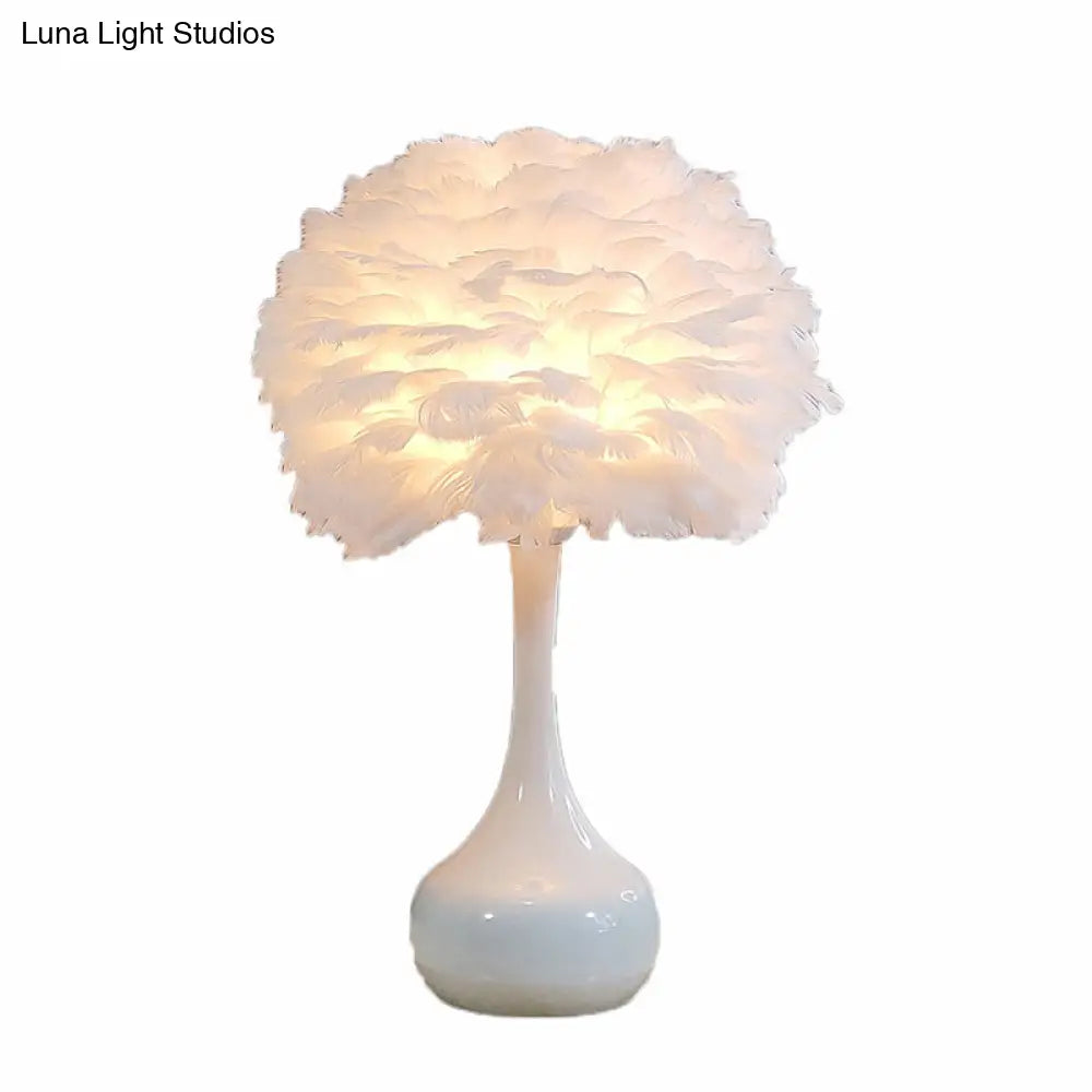 Feather Flower Vase Night Light - Nordic Style Table Lamp For Bedroom