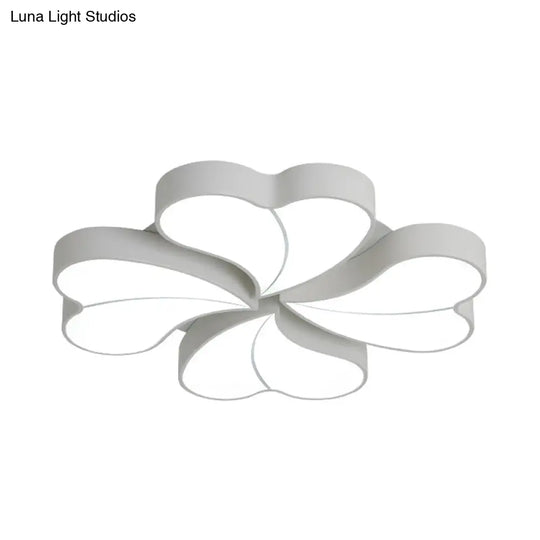 Flower - Shaped Acrylic Art Deco Ceiling Light In White For Bedroom