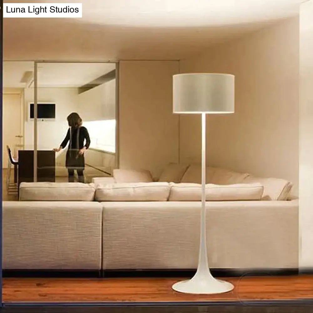 Gentleman Floor Lamp Creative Simple Living Room Hotel Bedside Post Modern Iron Night Lamps