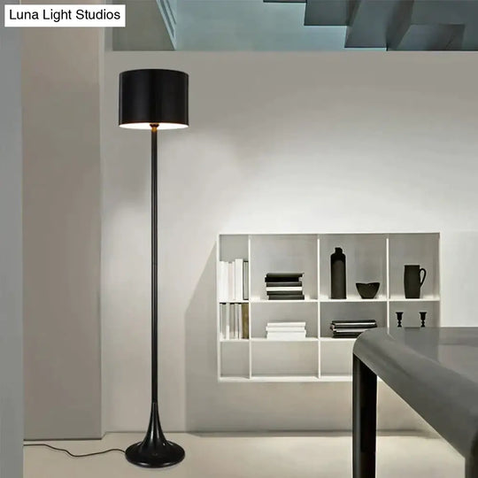 Gentleman Floor Lamp Creative Simple Living Room Hotel Bedside Post Modern Iron Night Lamps