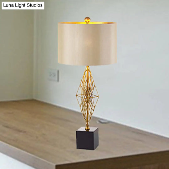 Geometric Base Gold Drum Study Light: Traditional Fabric Task Lighting For Bedroom