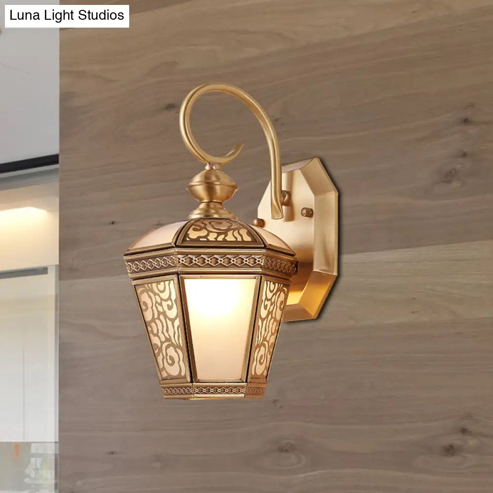 Geometric Brass Wall Light For Balcony - Traditional Design With Single Bulb 6/7.5 Wide