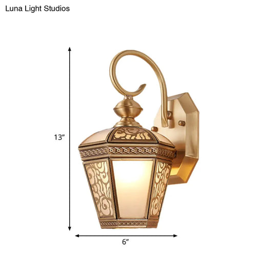 Geometric Brass Wall Light For Balcony - Traditional Design With Single Bulb 6/7.5 Wide