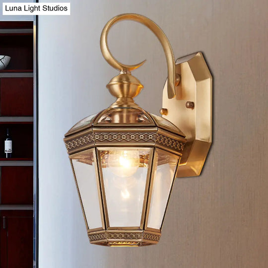 Geometric Brass Wall Light For Balcony - Traditional Design With Single Bulb 6/7.5 Wide