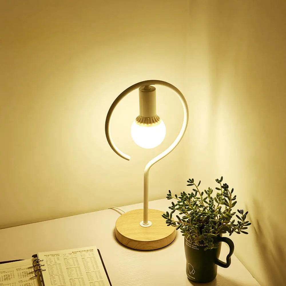 Geometric Frame Metal Table Lamp With Round Wooden Base - Stylish Industrial Bedside Night Light