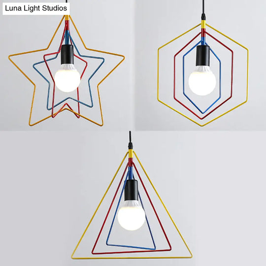 Geometric Pendant Light: Multi-Colored Metal 3 Lights - Ideal For Industrial-Style Dining Rooms