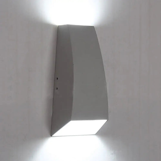 Geometric Wall Sconce Lamp - Modern Led Aluminum Light Fixture In Black/Gray With White/Warm