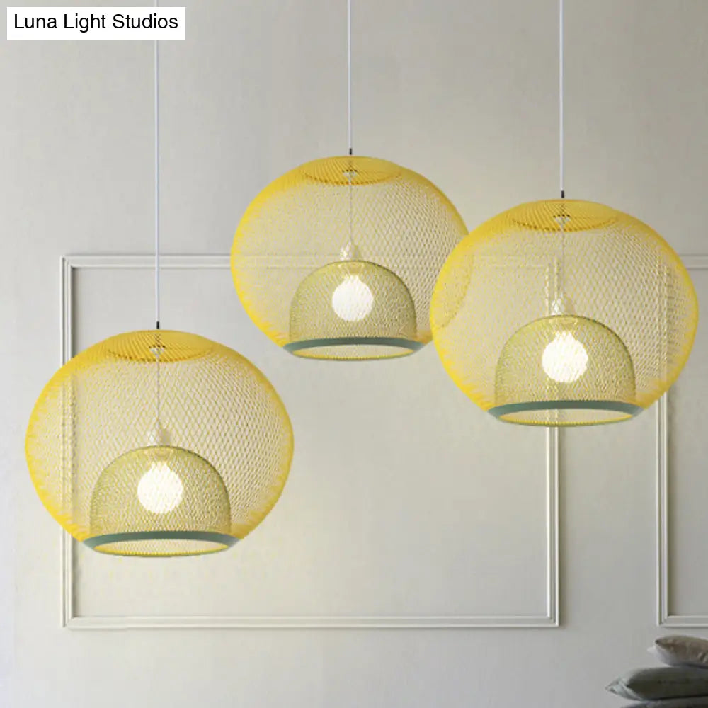 Global Mesh Restaurant Pendant Light - Metallic Single-Bulb Macaron Ceiling Fixture In Pink Yellow