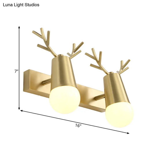 Globe Brass Wall Sconce Lighting For Traditional Bathroom Vanity - Metal 2/3-Head Design