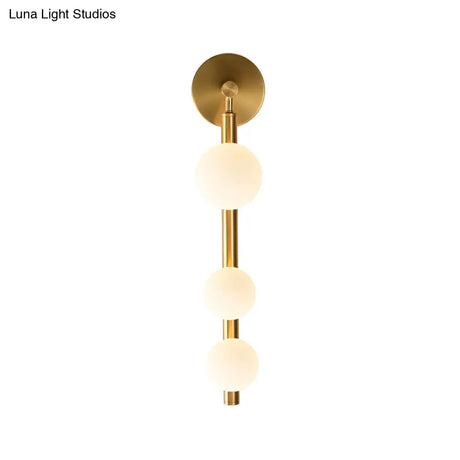 Gold Finish 3-Head Metal Wall Sconce For Corner - Post-Modern Vertical Mount