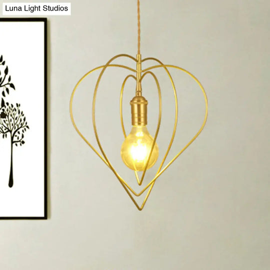 Loving Heart Pendant Light Romantic Gold Metal Lamp For Dining Room & Hotel