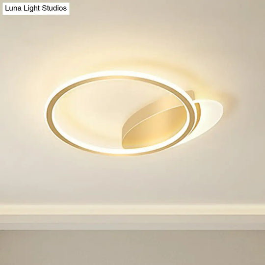 Gold Ultrathin Led Flush Mount Ceiling Fixture - Sleek Metal Flush-Mounted Light For Bedrooms /