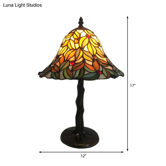 Green Antique Stained Glass Table Light With Tapered Shade - Ideal For Bedroom Desks And Tables