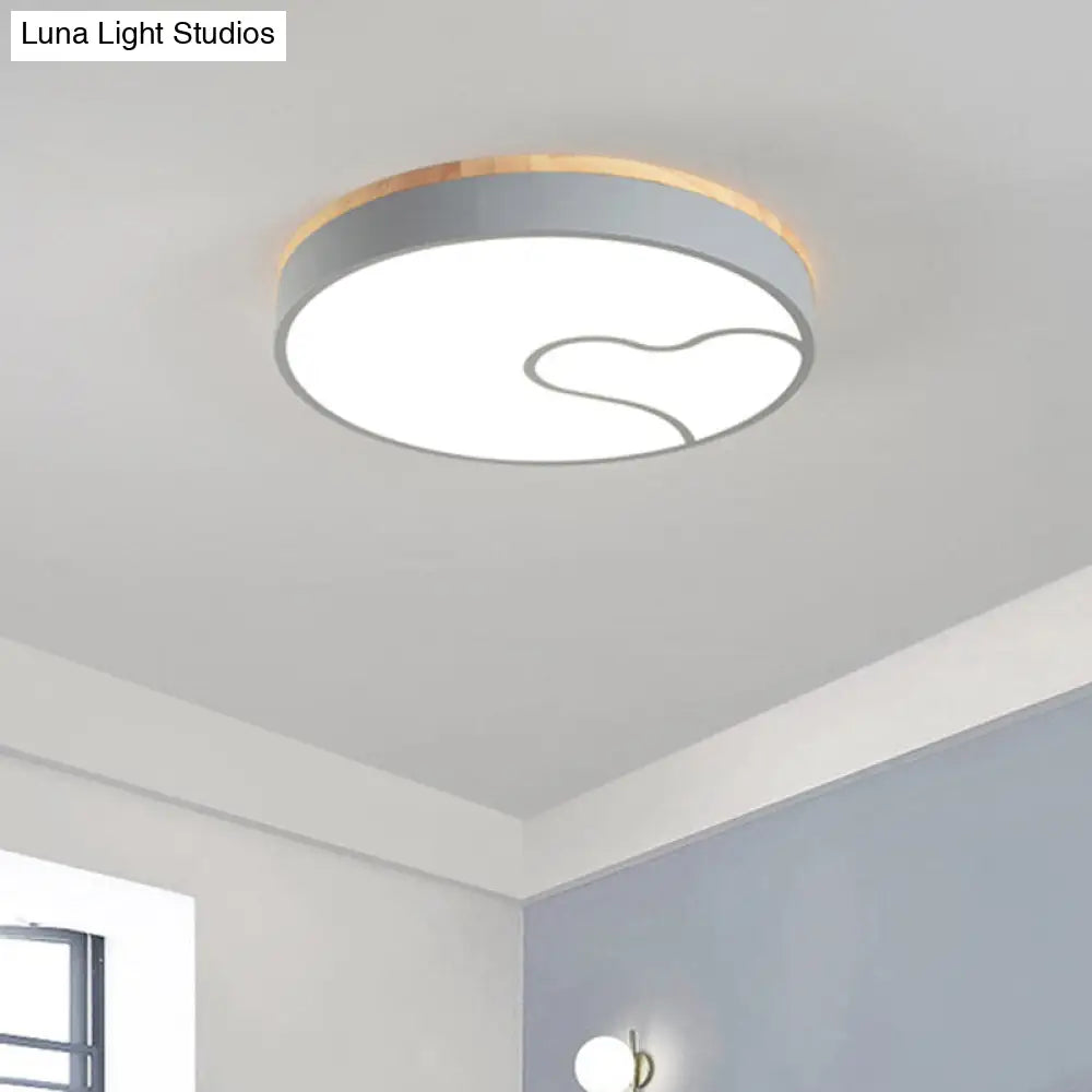 Green/White/Grey Macaron Ceiling Led Light With Wave Pattern And Wood Accent