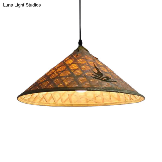 Hanging Rustic Bamboo Pendant Lamp With Hat-Shaped Shade - Perfect For Dining Tables!