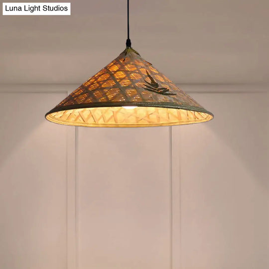 Hanging Rustic Bamboo Pendant Lamp With Hat-Shaped Shade - Perfect For Dining Tables!