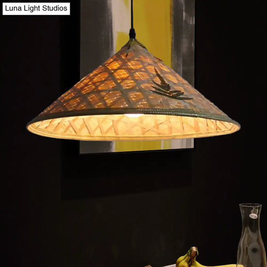 Hanging Rustic Bamboo Pendant Lamp With Hat-Shaped Shade - Perfect For Dining Tables!