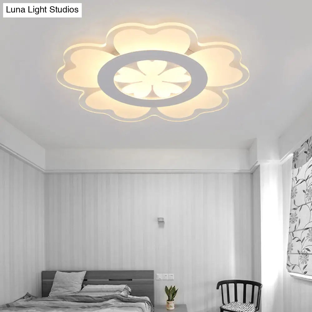 Heart - Shaped Petal Ceiling Light With Led Flush Mount For Kid’s Room