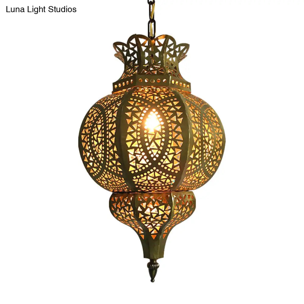 Hollow Out Vintage Metal Gourd Shade Brass Pendant Lamp - 1-Bulb Hanging Ceiling Lighting