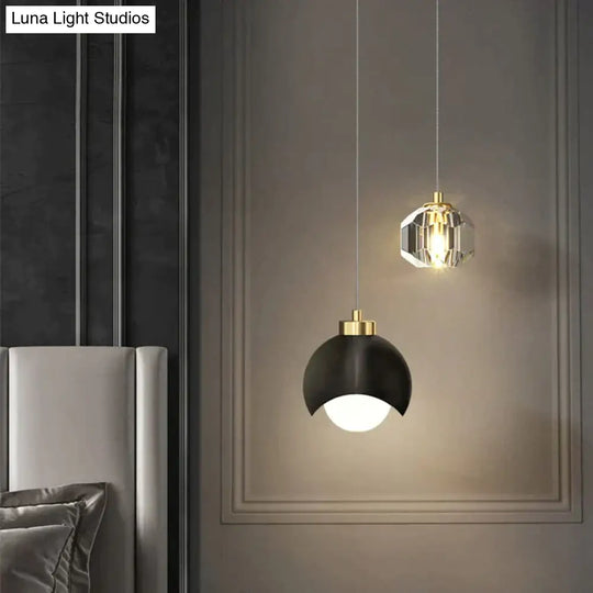 Illumia - Crystal Chandelier Gold Black