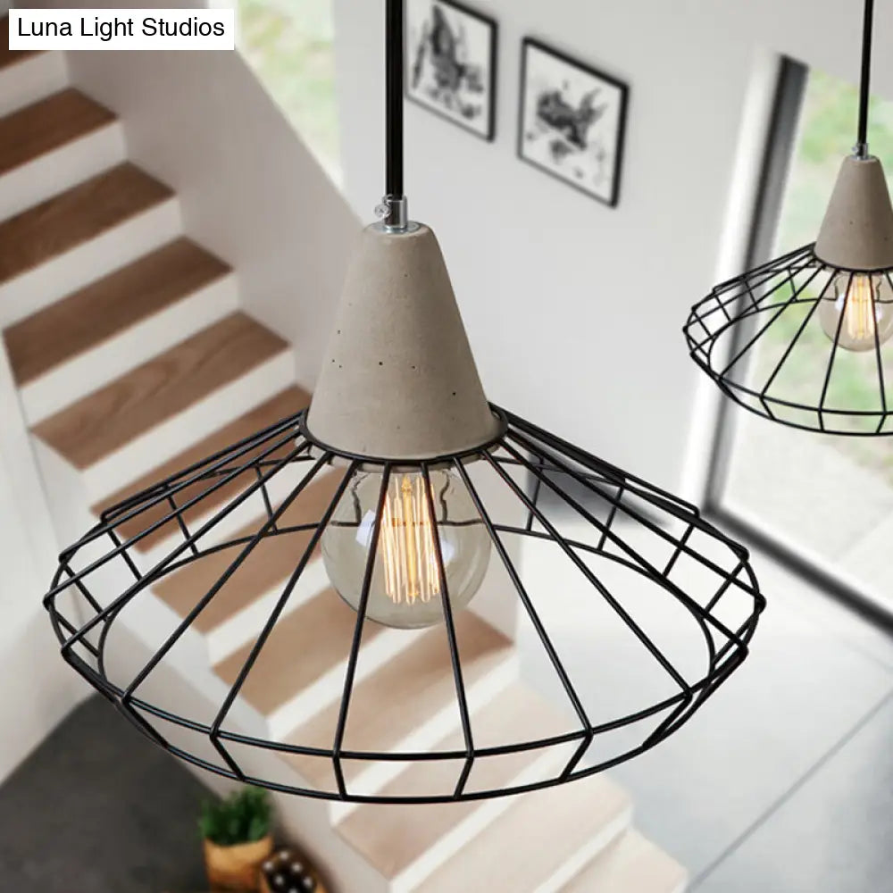 Industrial Pendant Light Fixture With 1-Light In Black Cone/Cylinder/Triangle Iron Design