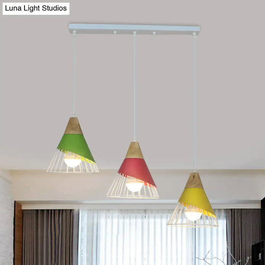 Industrial 3-Headed Metal Pendant Lamp With Black/Green Cone Design For Living Room Ceiling