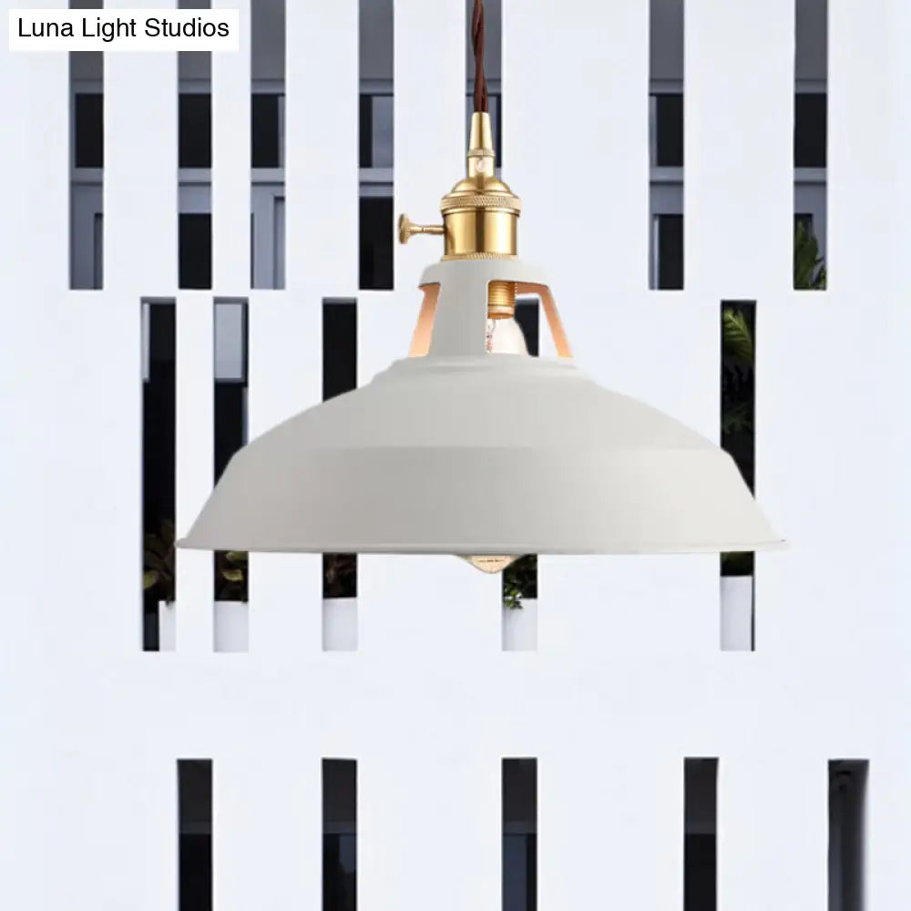 Industrial Barn Pendant Lamp - Stylish Black/White Metallic Ceiling Light For Kitchen With Hanging