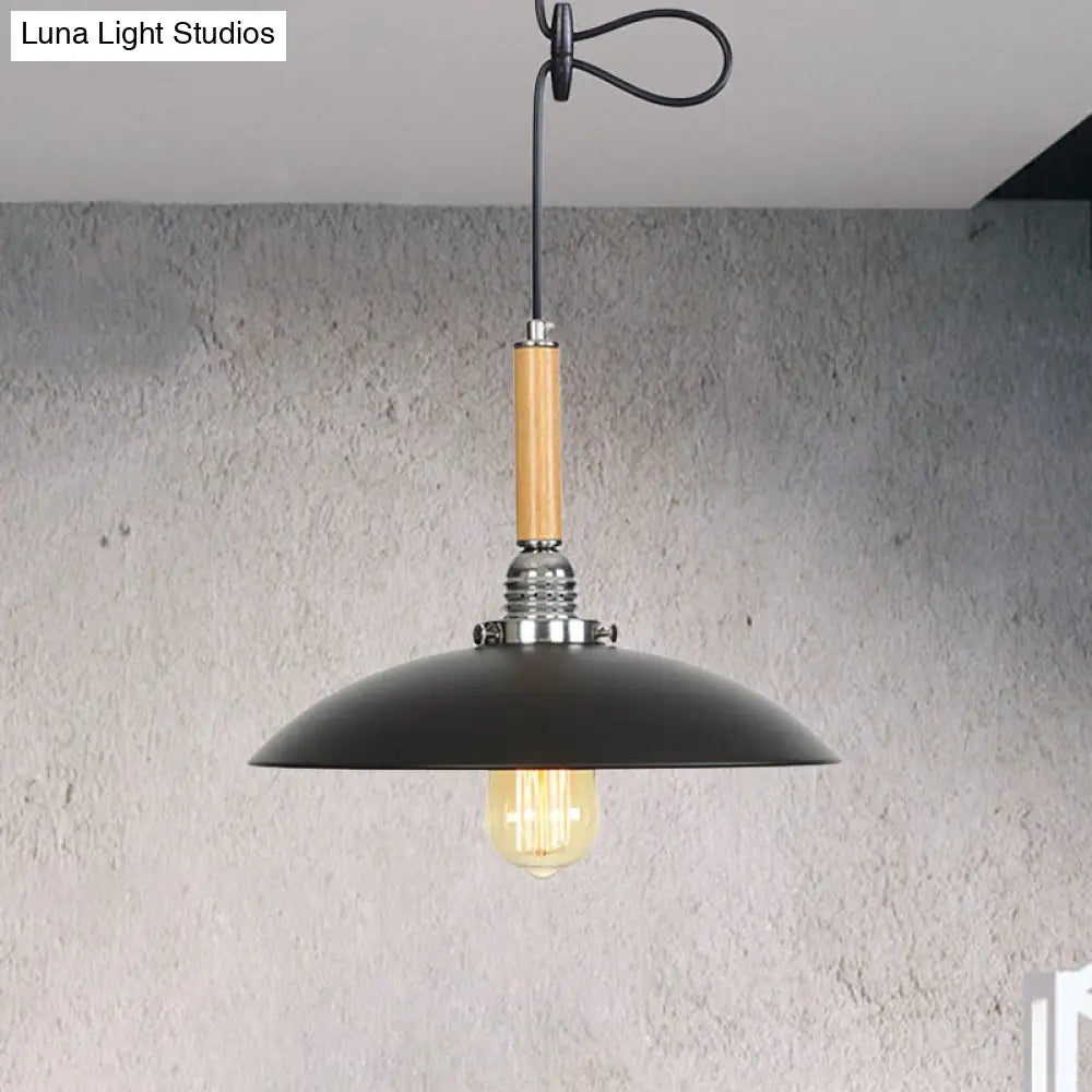 Industrial Black Metal Pendant Light With Wood Accent / 1