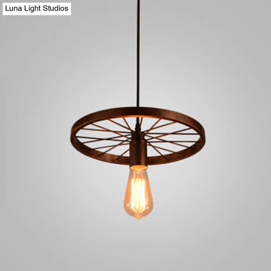 Metallic Industrial Style Multi-Light Pendant With Wheel Design Perfect For Restaurants 1 / Rust