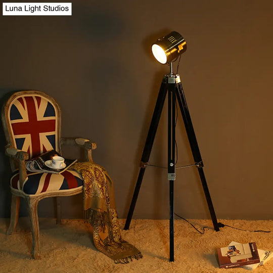 Industrial Style Tripod Floor Light With Metallic Spotlight Black/White Finish For Living Room