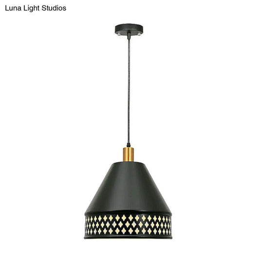 Modern Industrial Ceiling Pendant Lamp With Cutouts Edge - Single Bulb Iron Hanging Light In Black