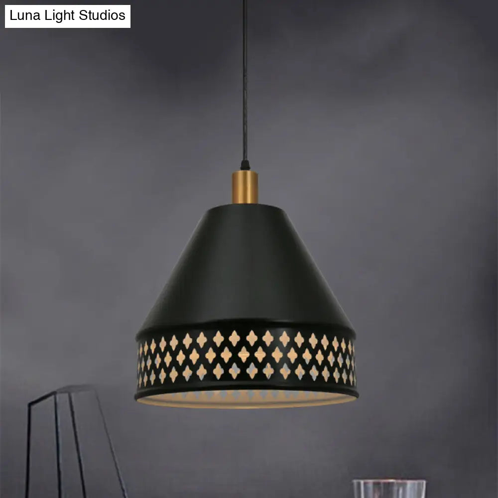 Modern Industrial Ceiling Pendant Lamp With Cutouts Edge - Single Bulb Iron Hanging Light In Black