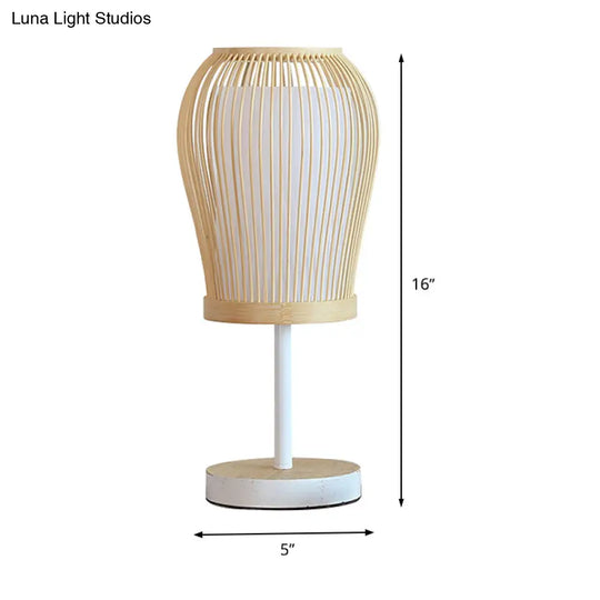 Japanese 1 Head Beige Curved Desk Lamp With Bamboo Shade For Bedside