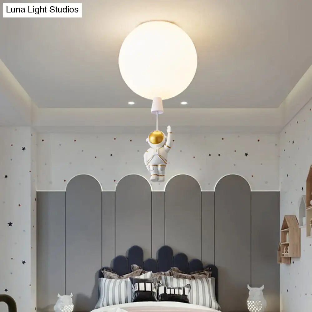 Kids Astronaut And Balloon Ceiling Light White 1-Bulb Flush Mount With Acrylic Shade / 8 Standing