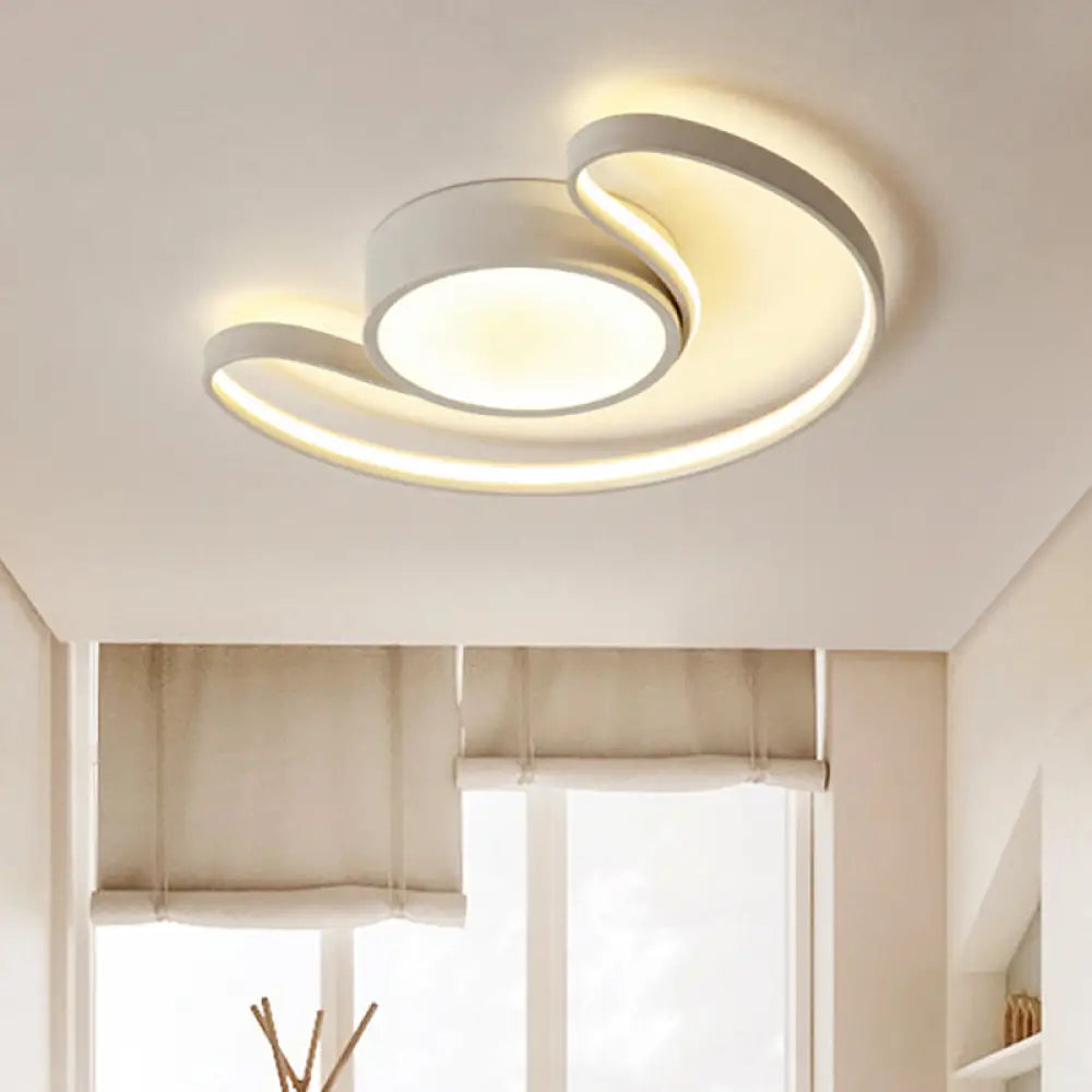 Kid’s Bedroom Simplistic Sun & Moon Led Ceiling Light - White Flushmount Style /