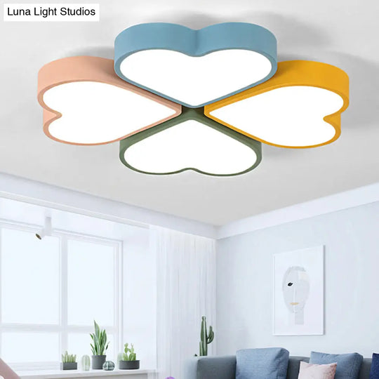 Kids Designer Heart Flush Mount Ceiling Light With Acrylic Fixture - Ideal For Bedrooms