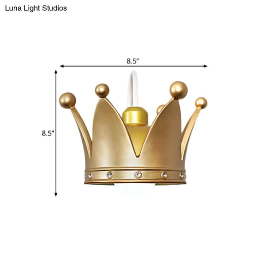 Kids Metal Wall Sconce: Crown Bedroom Light In Gold/Pink - 1-Bulb Mounted