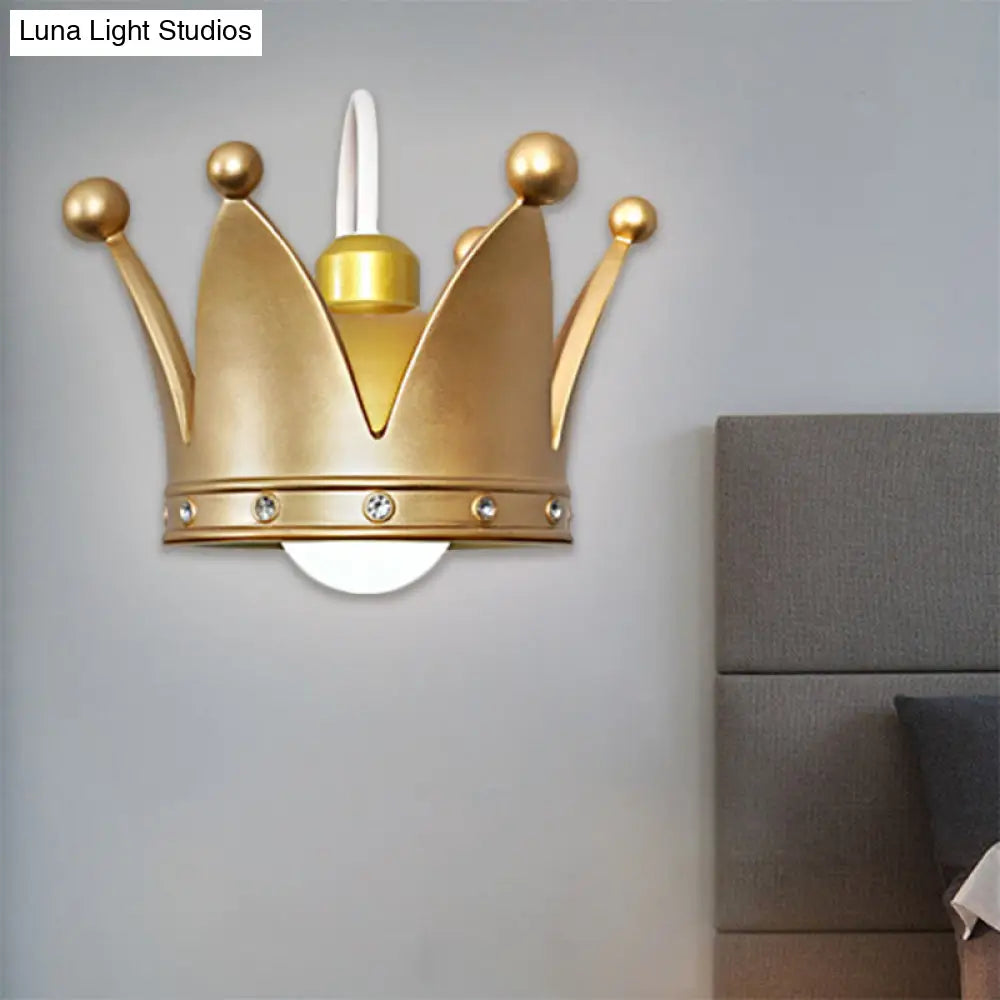 Kids Metal Wall Sconce: Crown Bedroom Light In Gold/Pink - 1-Bulb Mounted