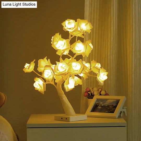 Kids Tree-Shaped Led Table Lamp With Usb Charging Port - Bedroom Nightstand Light